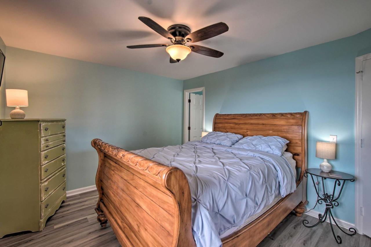 Ocean-View Condo With Deck, Steps To Carolina Beach! Экстерьер фото