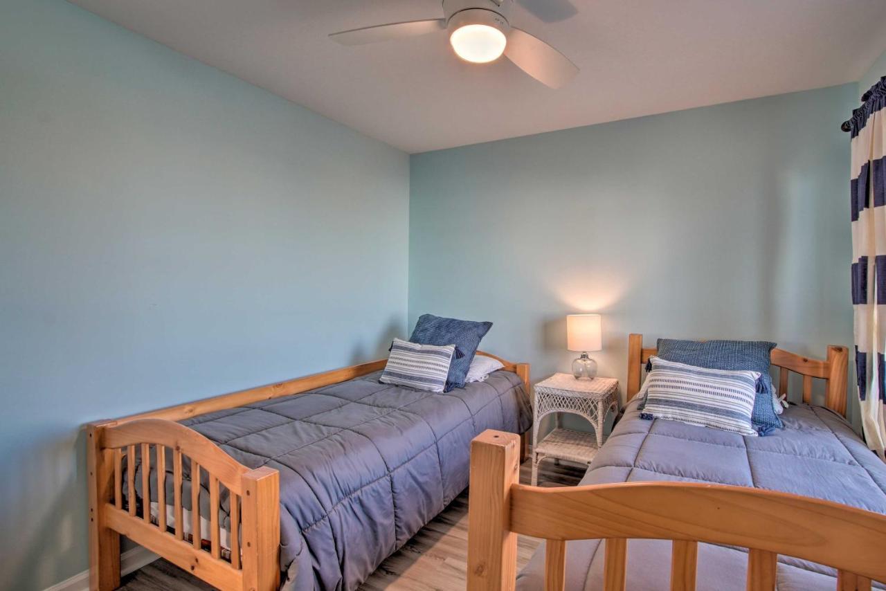 Ocean-View Condo With Deck, Steps To Carolina Beach! Экстерьер фото